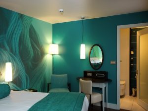 THE  MOST RELAXING COLORS TO PAINT A BEDROOM